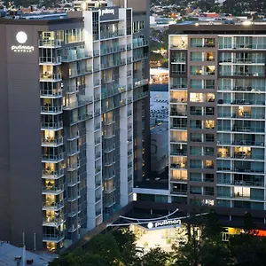 https://crowne-plaza-adelaide.adelaidehotels-au.com