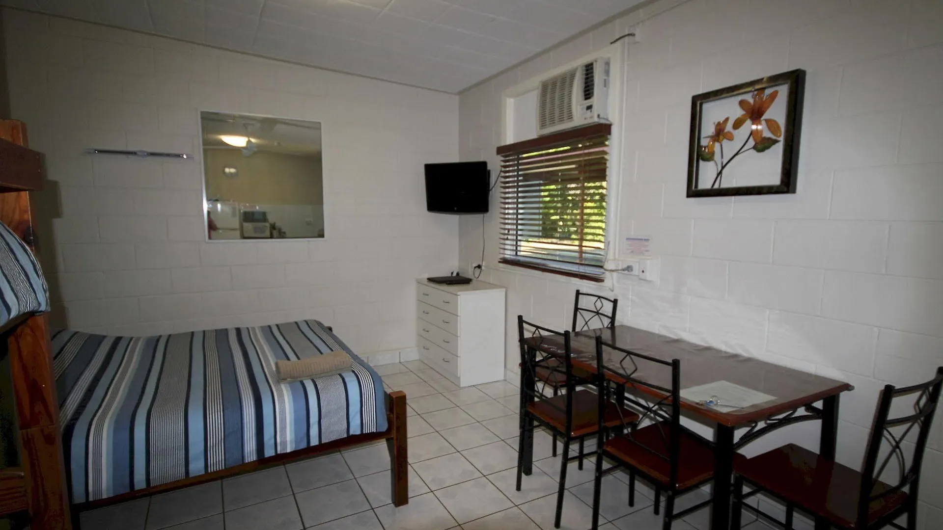 Motel Seaforth Holiday Units